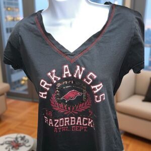 Women’s Arkansas Razerback V Neck Short Sleeve T Shirt Size Large